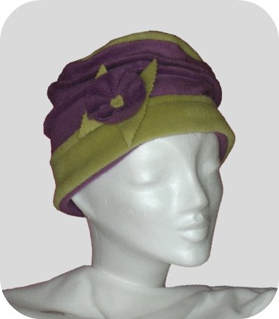 Chapeau Polaire violet et anis