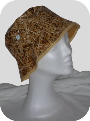 Chapeau de pluie de paille